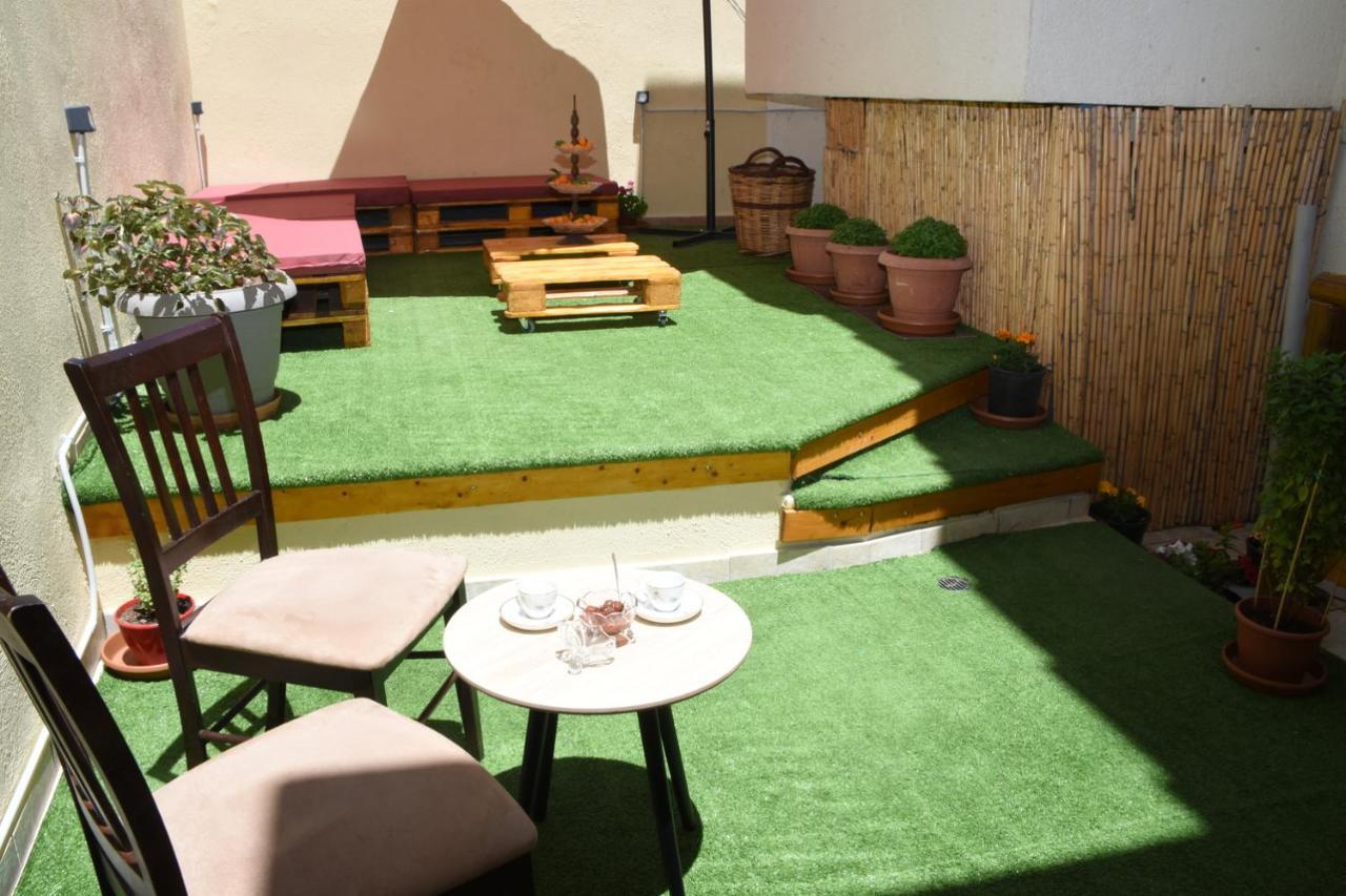 Little Yard Studios & Apartments #2 Naxos City エクステリア 写真